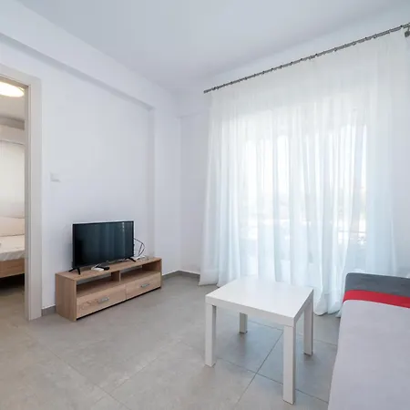 Danai Residential Ofrínion